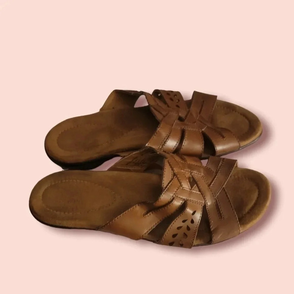 Thom McCann WOMENS Sandels. - Picture 2 of 4